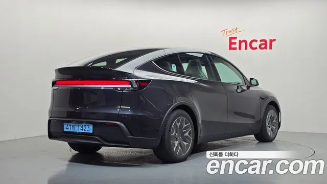 Tesla Model Y — фото 2