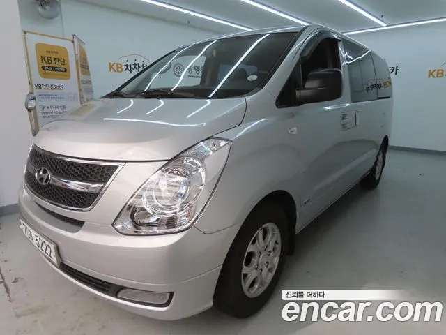 Hyundai Starex — фото 1