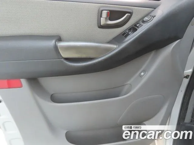 Hyundai Starex — фото 12