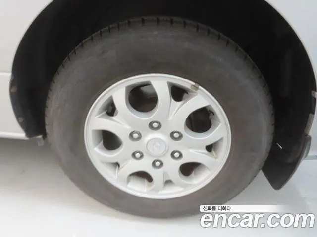 Hyundai Starex — фото 16