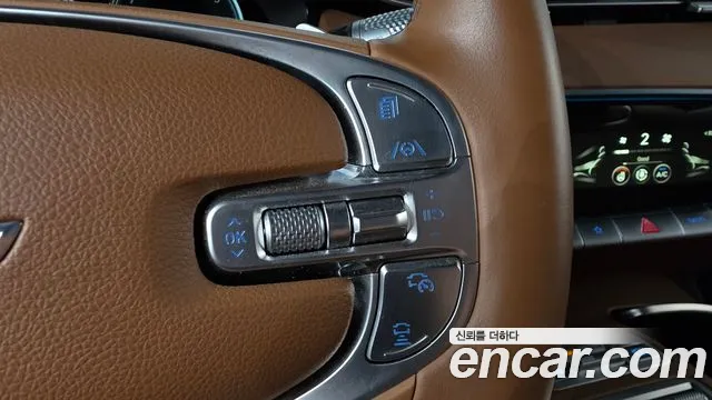 Genesis GV70 — фото 16