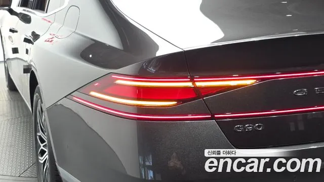 Genesis G90 — фото 23