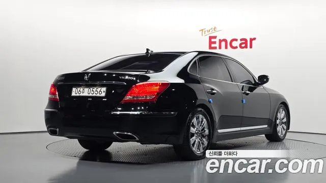 Hyundai Equus — фото 1