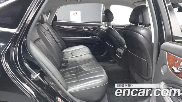 Hyundai Equus — фото 11