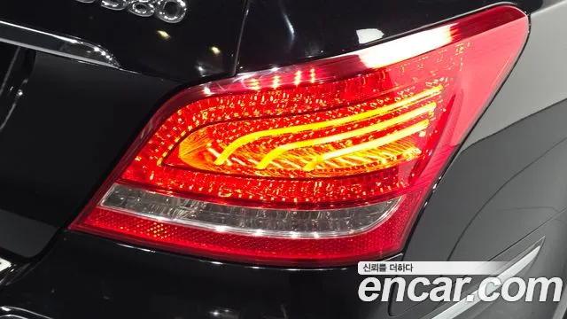 Hyundai Equus — фото 23