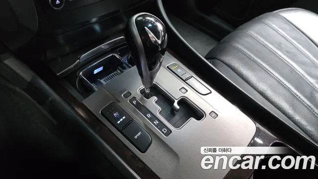 Hyundai Equus — фото 8