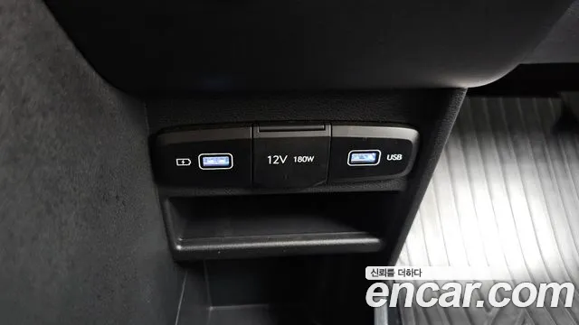Hyundai Staria — фото 23