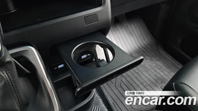 Hyundai Staria — фото 24