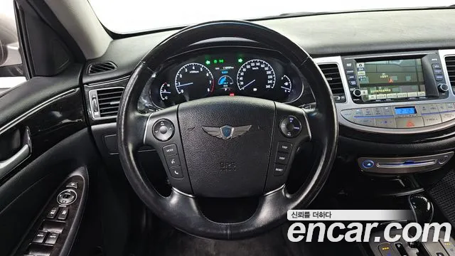 Hyundai Genesis — фото 12