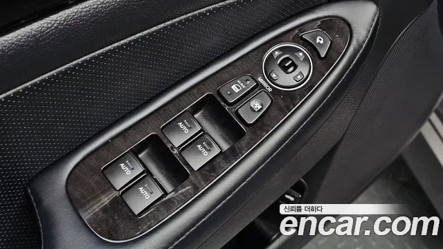 Hyundai Genesis — фото 18