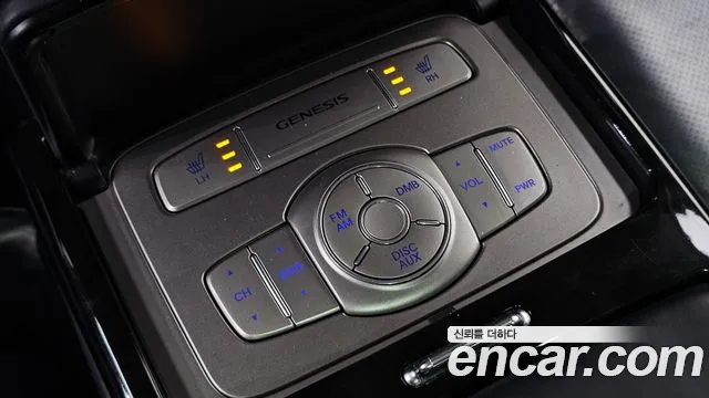 Hyundai Genesis — фото 19