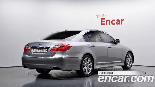 Hyundai Genesis — фото 2
