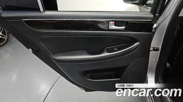 Hyundai Genesis — фото 25