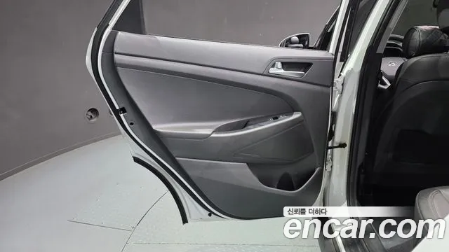 Hyundai Tucson — фото 25
