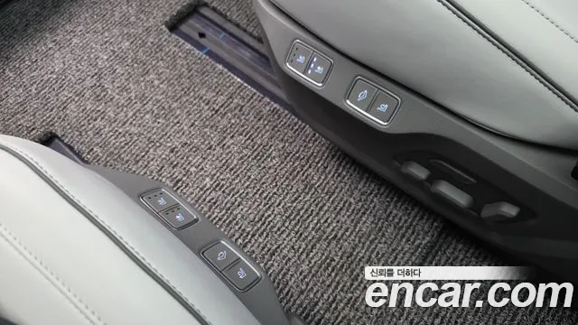 Hyundai Staria — фото 19