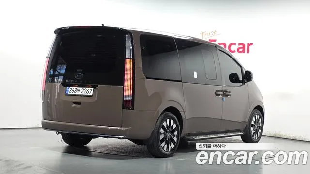 Hyundai Staria — фото 2