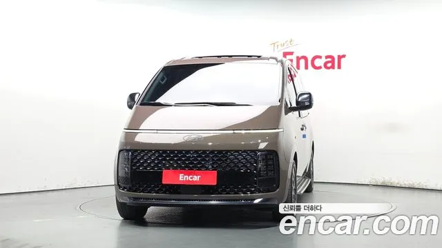 Hyundai Staria — фото 3