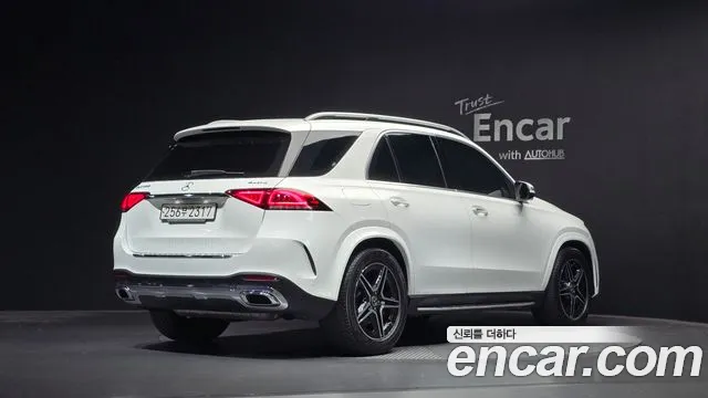 Mercedes-Benz GLE-Class — фото 2
