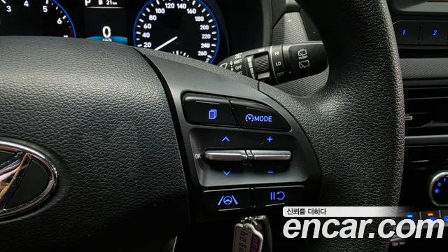 Hyundai Kona — фото 14