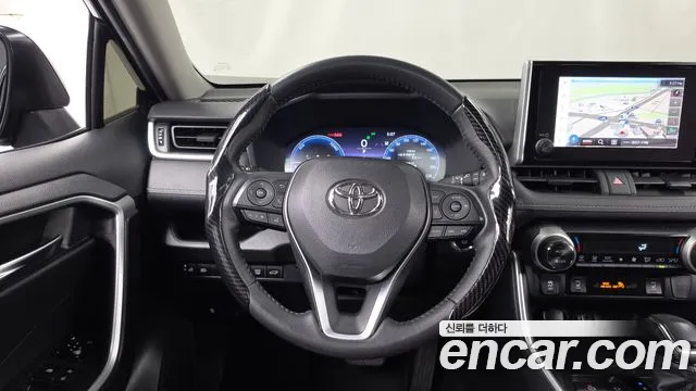 Toyota RAV4 — фото 13