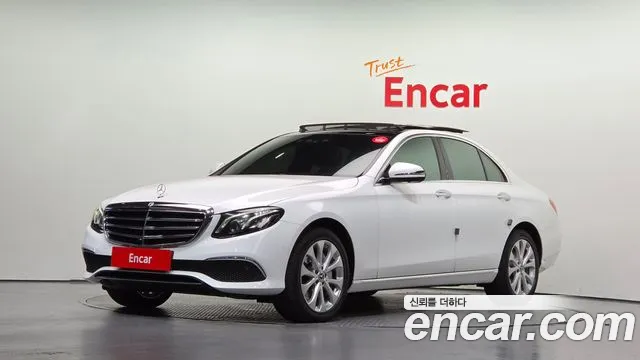 Mercedes-Benz E-Class — фото 1