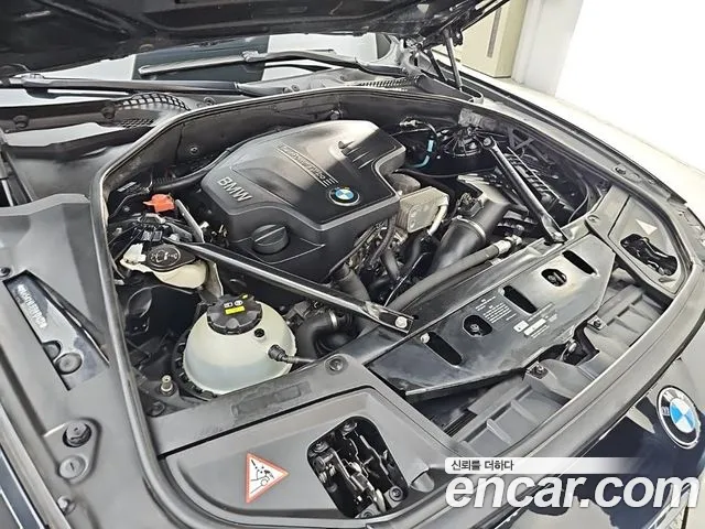 BMW 5-Series — фото 6