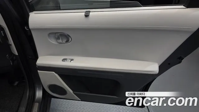 Hyundai Ioniq 5 — фото 25