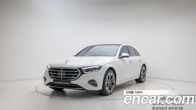 Mercedes-Benz E-Class — фото 1