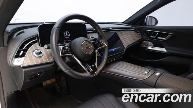 Mercedes-Benz E-Class — фото 13