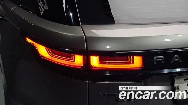 Land Rover Range Rover Velar — фото 23