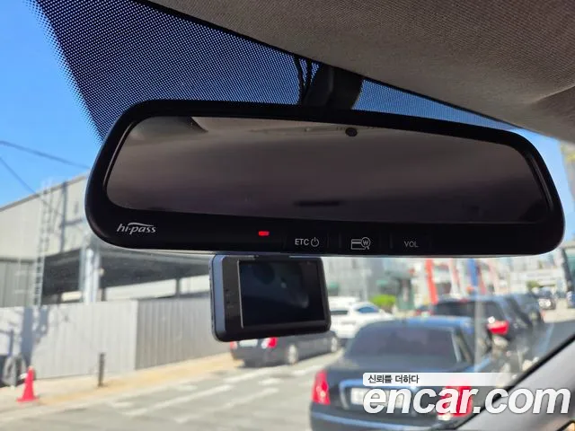Hyundai Starex — фото 13
