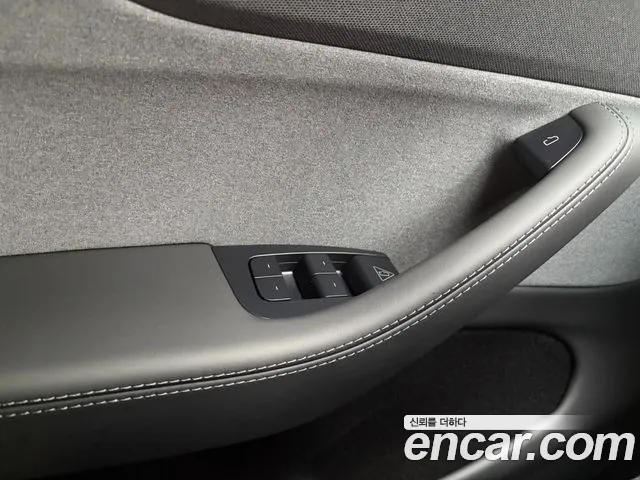 Tesla Model Y — фото 12
