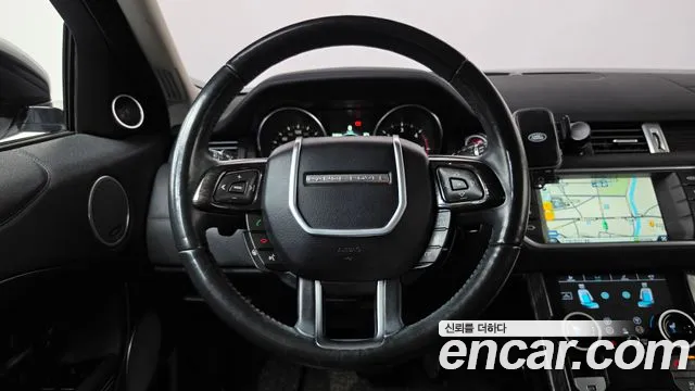 Land Rover Range Rover Evoque — фото 13