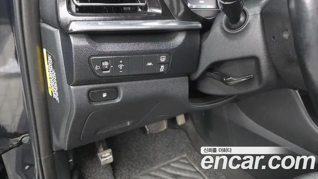Kia Niro — фото 18