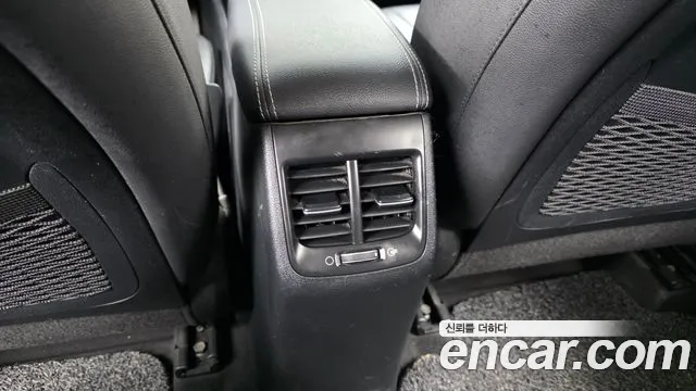 Kia Niro — фото 30