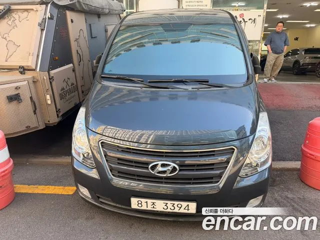 Hyundai Starex — фото 1