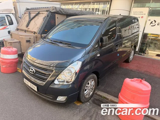Hyundai Starex — фото 2