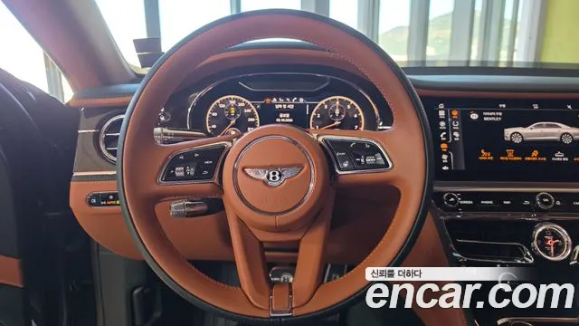 Bentley Flying Spur — фото 11