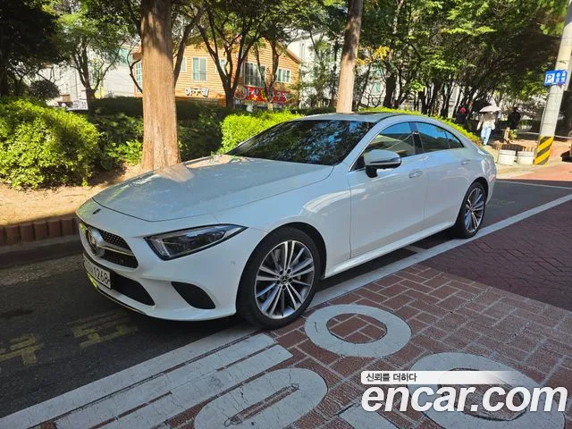 Mercedes-Benz CLS-Class — фото 1