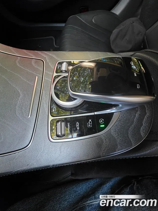 Mercedes-Benz CLS-Class — фото 19