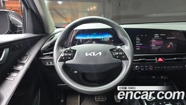 Kia Niro — фото 12