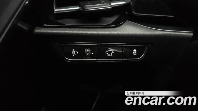 Kia Niro — фото 19