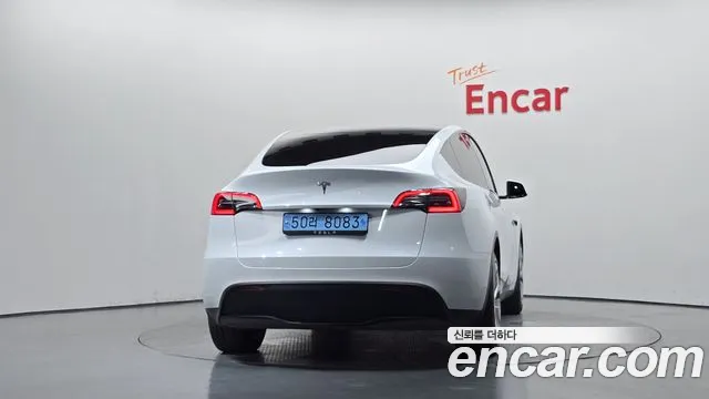 Tesla Model Y — фото 4