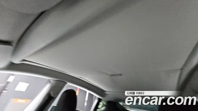 Tesla Model Y — фото 19