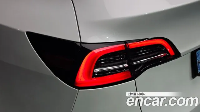 Tesla Model Y — фото 23