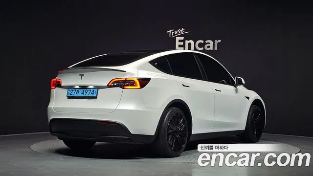 Tesla Model Y — фото 2