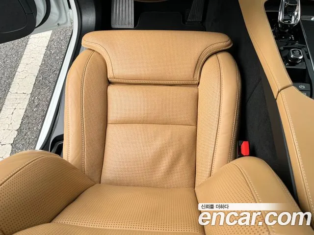 Volvo XC90 — фото 15