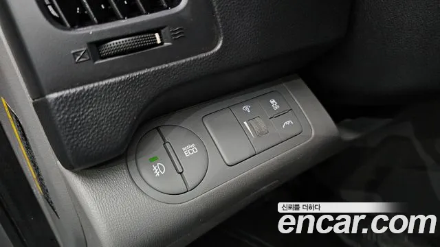 Hyundai Starex — фото 19