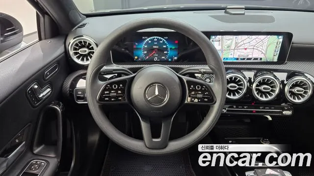 Mercedes-Benz A-Class — фото 13