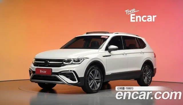 Volkswagen Tiguan — фото 21